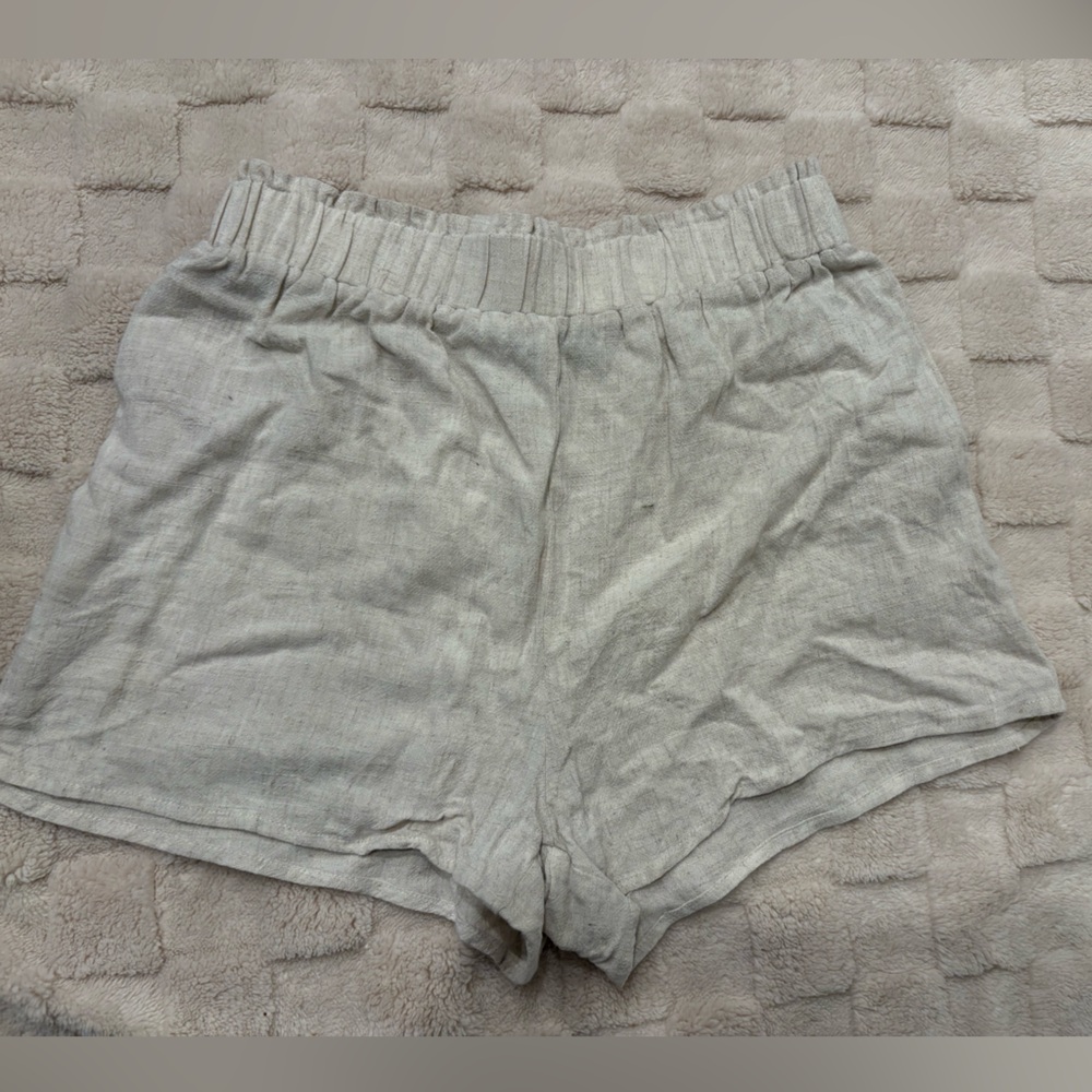 NWOT boutique linen short